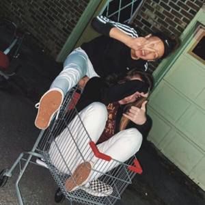 Meet your Posher, Celeste